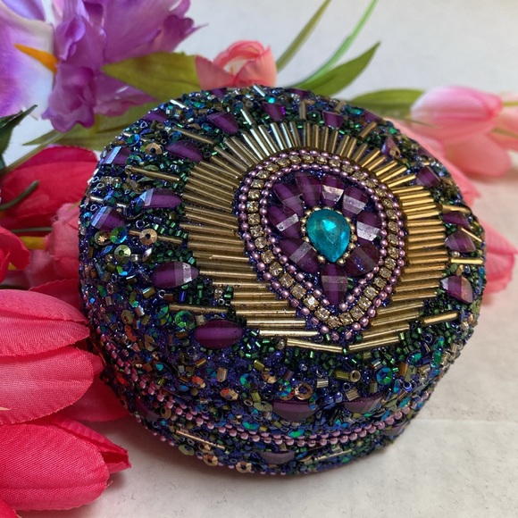 Jewelry - Beaded Peacock Round Jewelry Box
